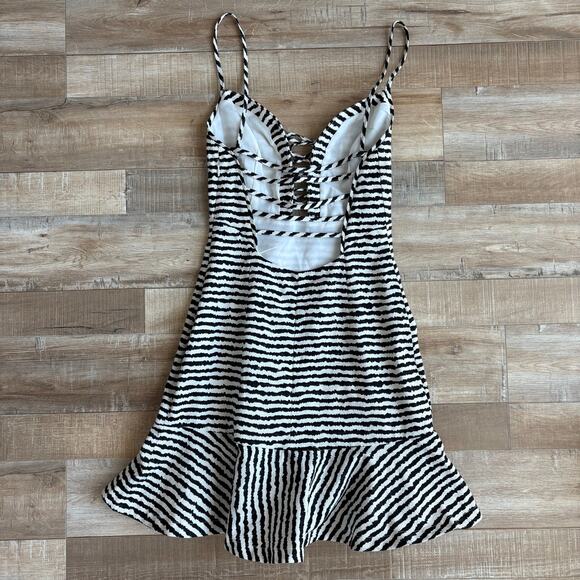 Bec + Bridge Black White Zebra Stripe Mini Dress Size 2 - Picture 3 of 6